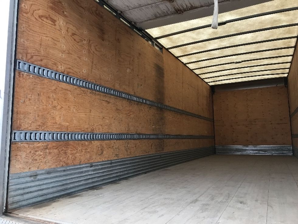 Medium Duty Box Truck-Light and Medium Duty Trucks-Hino-2019-268-Mississauga-ON-255,616\n\t\tkm-$ 70,250 - Image 11