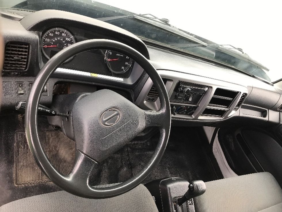 Medium Duty Box Truck-Light and Medium Duty Trucks-Hino-2019-268-Mississauga-ON-255,616\n\t\tkm-$ 70,250 - Image 18