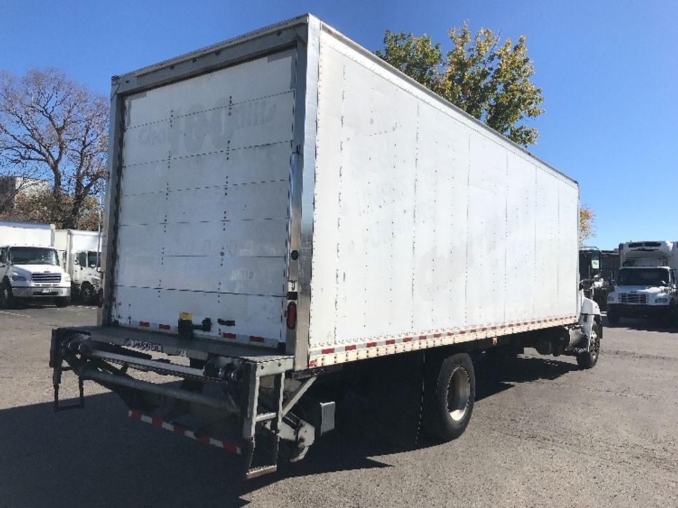 Medium Duty Box Truck-Light and Medium Duty Trucks-Hino-2019-268-Mississauga-ON-267,499\n\t\tkm-$ 69,750 - Image 13