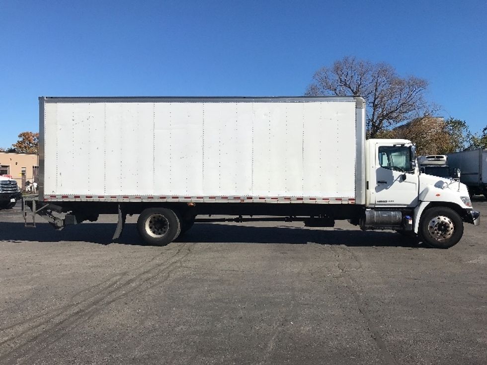Medium Duty Box Truck-Light and Medium Duty Trucks-Hino-2019-268-Mississauga-ON-267,499\n\t\tkm-$ 69,750 - Image 15