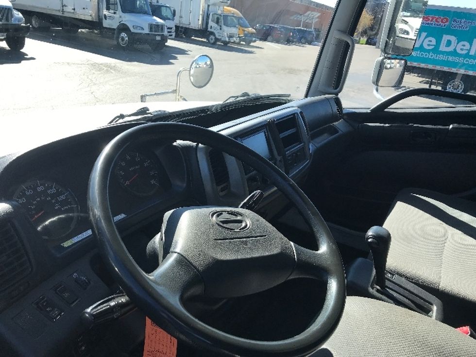 Medium Duty Box Truck-Light and Medium Duty Trucks-Hino-2019-268-Mississauga-ON-267,499\n\t\tkm-$ 69,750 - Image 17