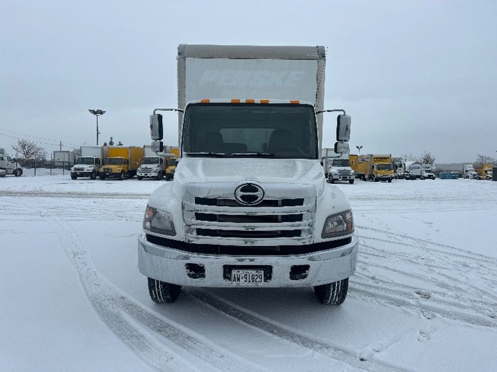 Medium Duty Box Truck-Light and Medium Duty Trucks-Hino-2019-268-Mississauga-ON-269,811\n\t\tkm-$ 69,750 - Image 2
