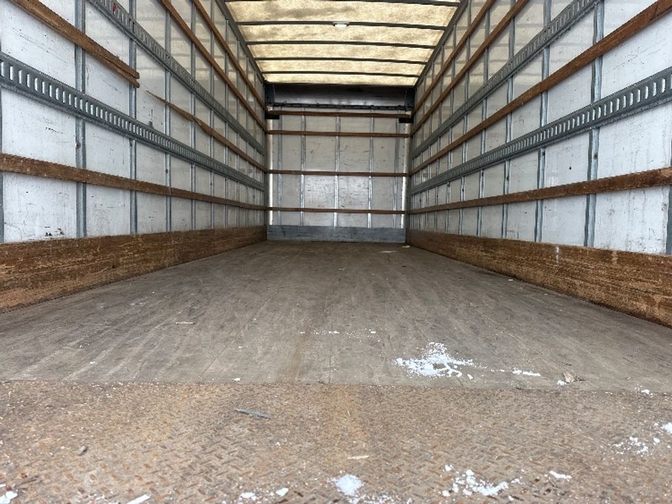 Medium Duty Box Truck-Light and Medium Duty Trucks-Hino-2019-268-Mississauga-ON-269,811\n\t\tkm-$ 69,750 - Image 8