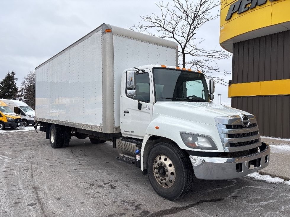 Medium Duty Box Truck-Light and Medium Duty Trucks-Hino-2019-268-Mississauga-ON-359,374\n\t\tkm-$ 60,250 - Image 1