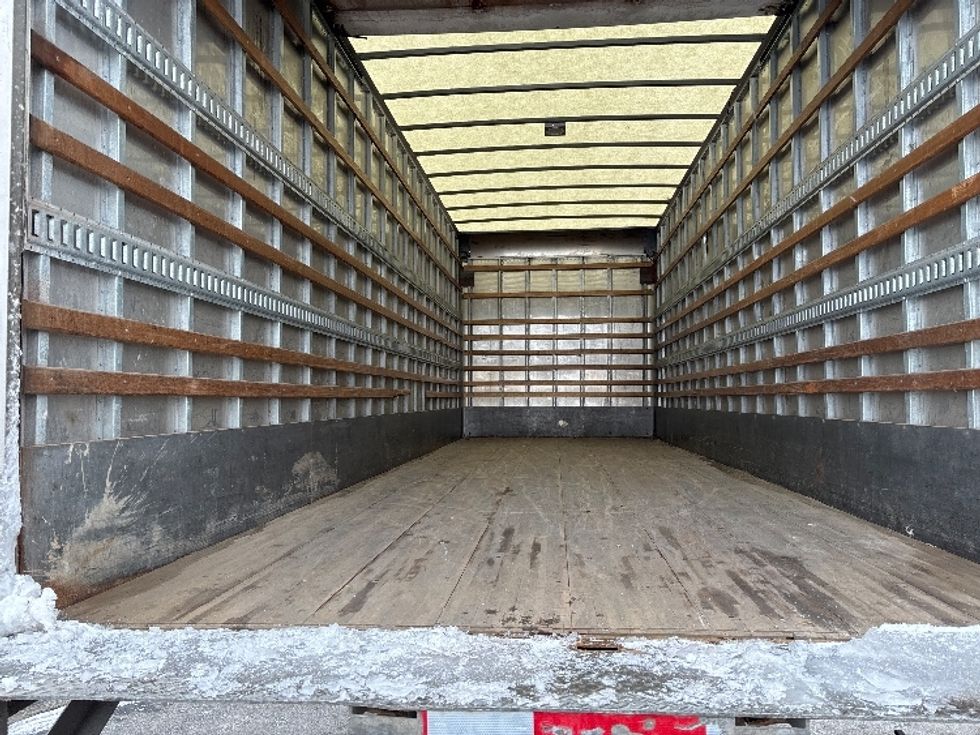 Medium Duty Box Truck-Light and Medium Duty Trucks-Hino-2019-268-Mississauga-ON-359,374\n\t\tkm-$ 60,250 - Image 10