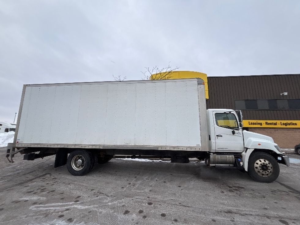 Medium Duty Box Truck-Light and Medium Duty Trucks-Hino-2019-268-Mississauga-ON-359,374\n\t\tkm-$ 60,250 - Image 15