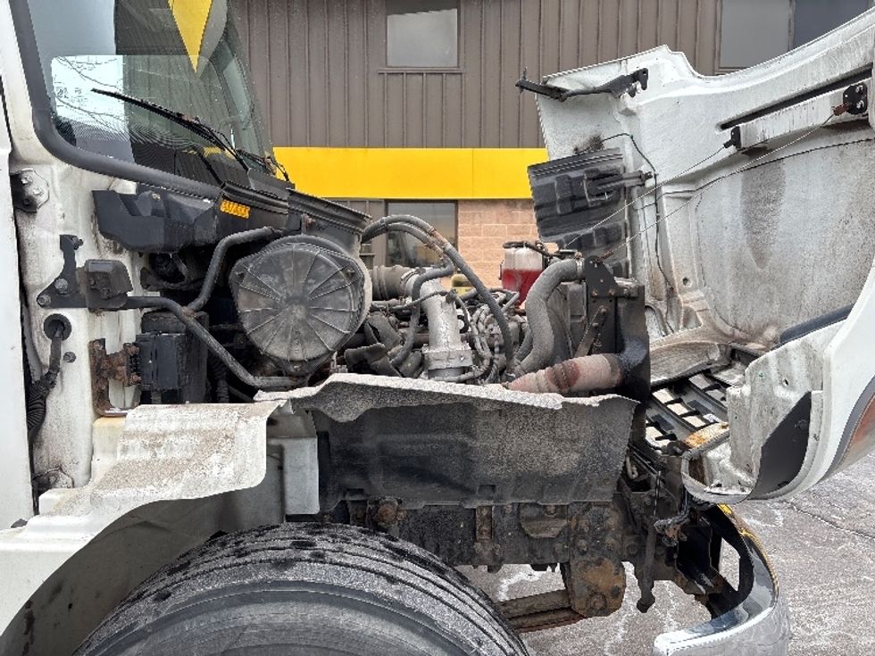Medium Duty Box Truck-Light and Medium Duty Trucks-Hino-2019-268-Mississauga-ON-359,374\n\t\tkm-$ 60,250 - Image 23