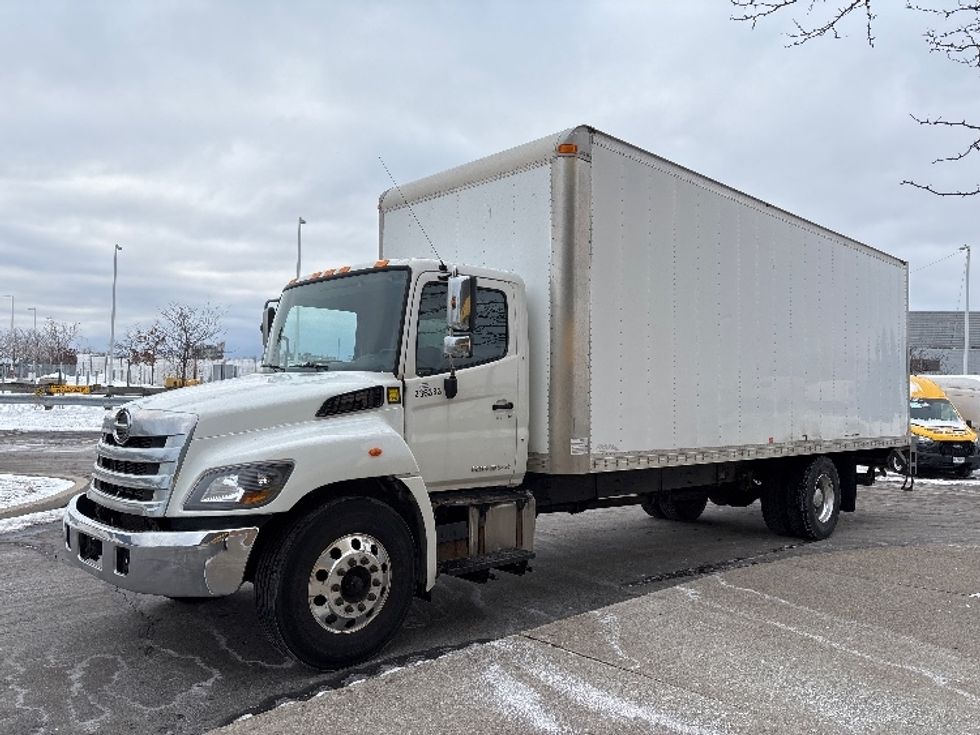 Medium Duty Box Truck-Light and Medium Duty Trucks-Hino-2019-268-Mississauga-ON-359,374\n\t\tkm-$ 60,250 - Image 3