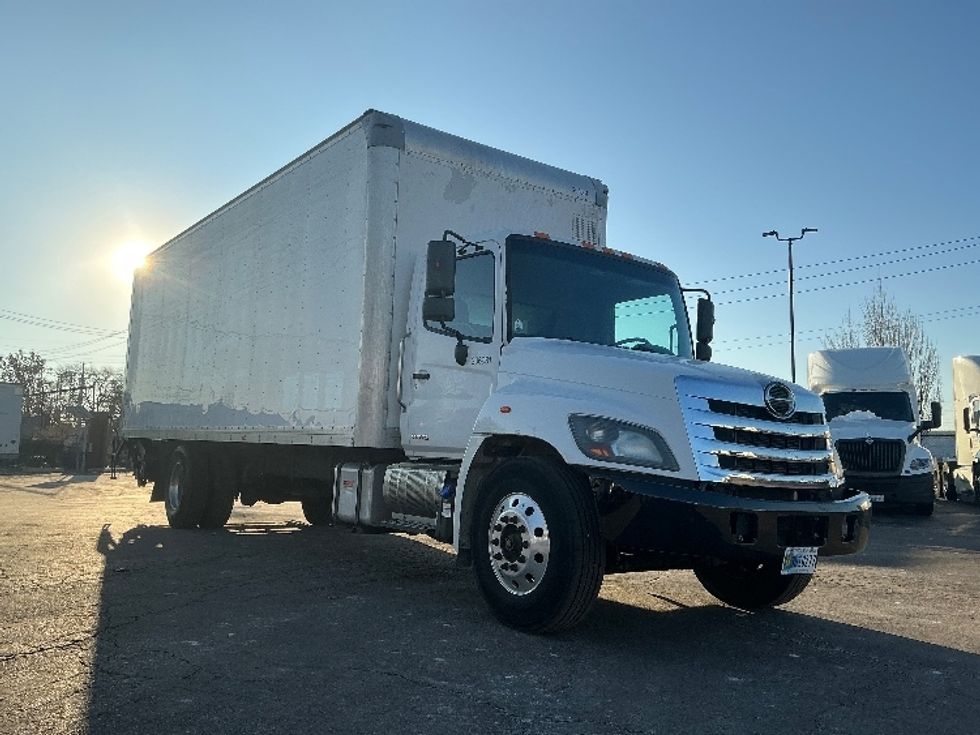 Medium Duty Box Truck-Light and Medium Duty Trucks-Hino-2019-268-Moberly-MO-201,362\n\t\tmiles-$ 47,750 - Image 1
