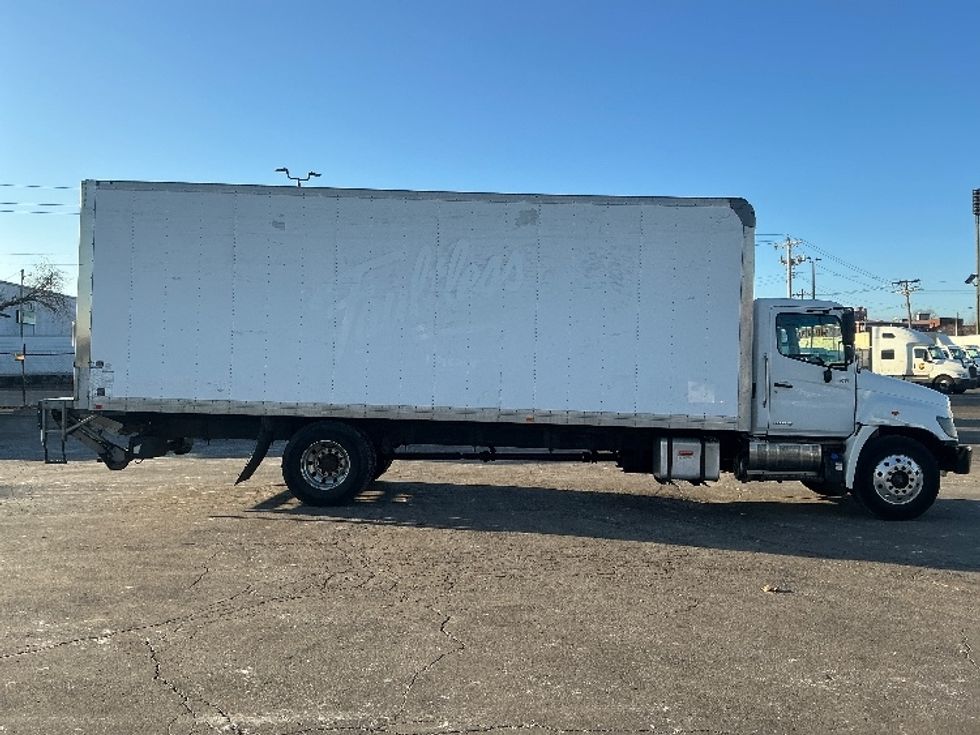 Medium Duty Box Truck-Light and Medium Duty Trucks-Hino-2019-268-Moberly-MO-201,362\n\t\tmiles-$ 47,750 - Image 15