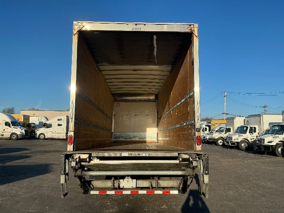 Medium Duty Box Truck-Light and Medium Duty Trucks-Hino-2019-268-Moberly-MO-201,362\n\t\tmiles-$ 47,750 - Image 8