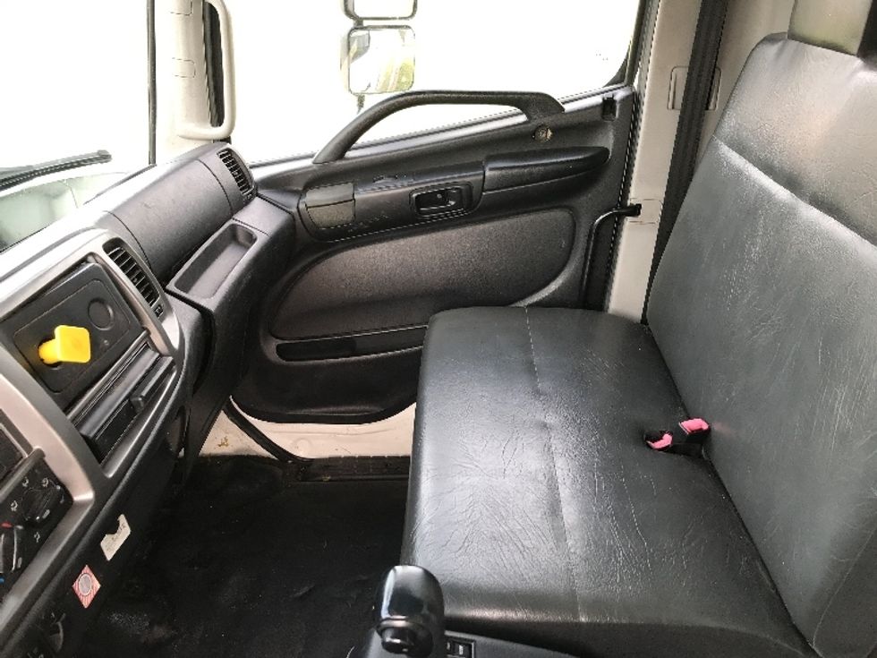 Medium Duty Box Truck-Light and Medium Duty Trucks-Hino-2019-268-Montgomery-AL-44,418\n\t\tmiles-$ 62,500 - Image 18