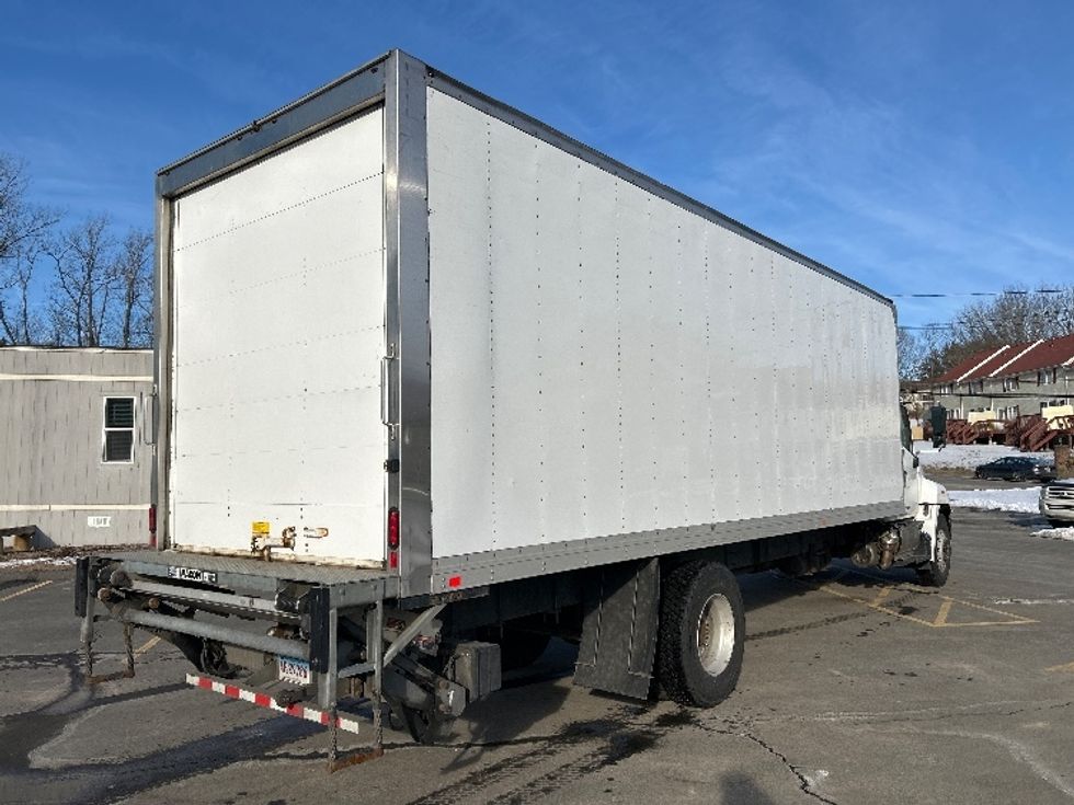 Medium Duty Box Truck-Light and Medium Duty Trucks-Hino-2019-268-Montgomery-NY-239,000\n\t\tmiles-$ 36,000 - Image 13