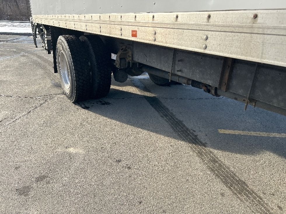 Medium Duty Box Truck-Light and Medium Duty Trucks-Hino-2019-268-Montgomery-NY-239,000\n\t\tmiles-$ 36,000 - Image 14