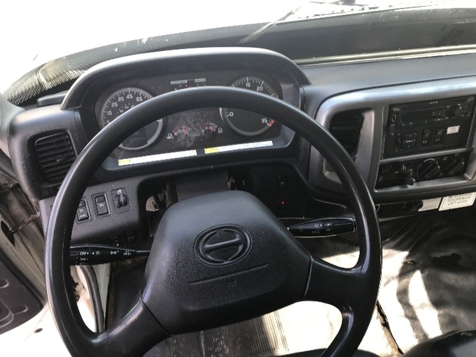 Medium Duty Box Truck-Light and Medium Duty Trucks-Hino-2019-268-Morristown-TN-302,697\n\t\tmiles-$ 31,500 - Image 18