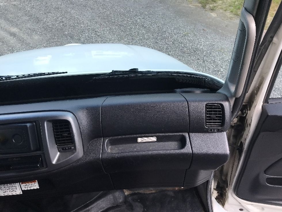 Medium Duty Box Truck-Light and Medium Duty Trucks-Hino-2019-268-Morristown-TN-302,697\n\t\tmiles-$ 31,500 - Image 21