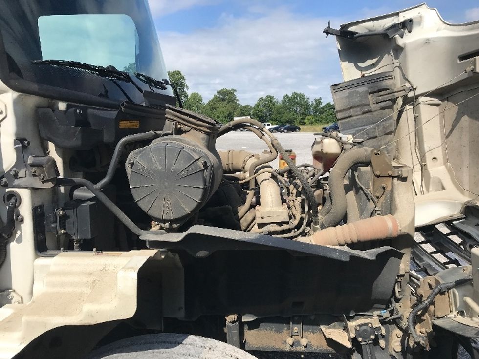 Medium Duty Box Truck-Light and Medium Duty Trucks-Hino-2019-268-Morristown-TN-302,697\n\t\tmiles-$ 31,500 - Image 23