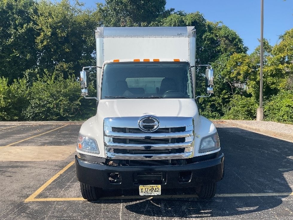 Medium Duty Box Truck-Light and Medium Duty Trucks-Hino-2019-268-Nashville (Mount Juliet)-TN-161,565\n\t\tmiles-$ 54,000 - Image 2