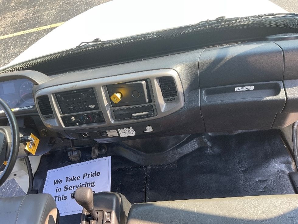 Medium Duty Box Truck-Light and Medium Duty Trucks-Hino-2019-268-Nashville (Mount Juliet)-TN-161,565\n\t\tmiles-$ 54,000 - Image 21