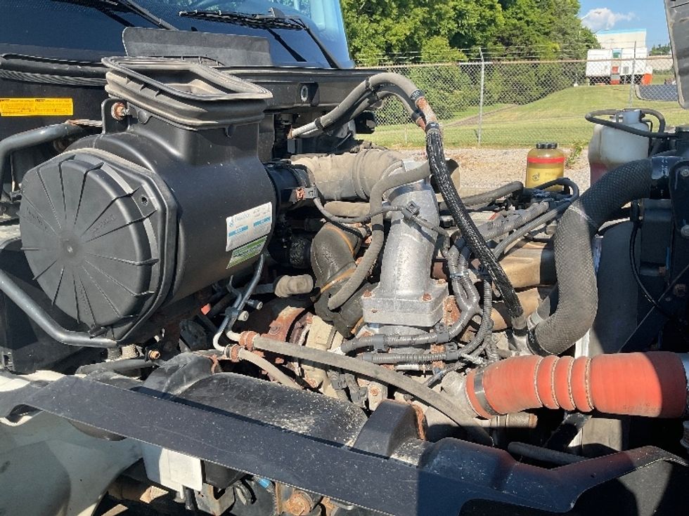 Medium Duty Box Truck-Light and Medium Duty Trucks-Hino-2019-268-Nashville (Mount Juliet)-TN-161,565\n\t\tmiles-$ 54,000 - Image 24