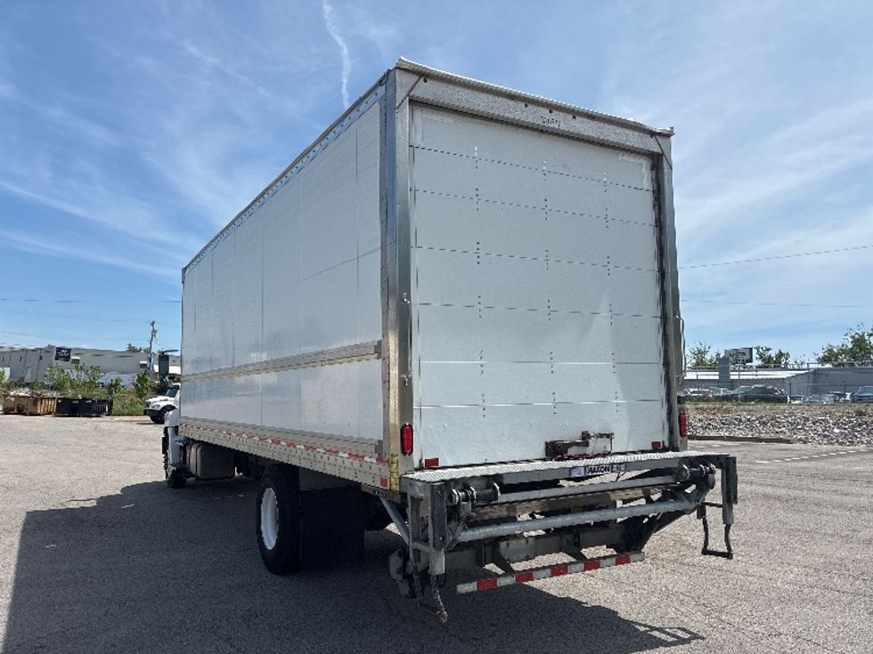 Medium Duty Box Truck-Light and Medium Duty Trucks-Hino-2019-268-Nashville (Mount Juliet)-TN-251,566\n\t\tmiles-$ 40,000 - Image 6