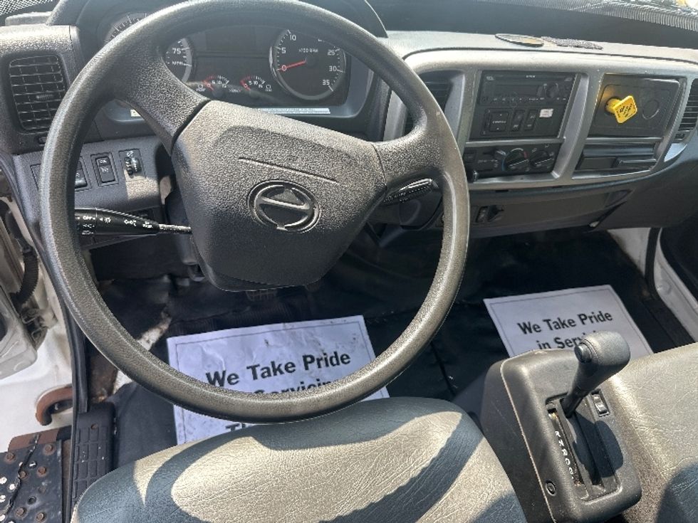 Medium Duty Box Truck-Light and Medium Duty Trucks-Hino-2019-268-New Castle-DE-129,795\n\t\tmiles-$ 52,000 - Image 18