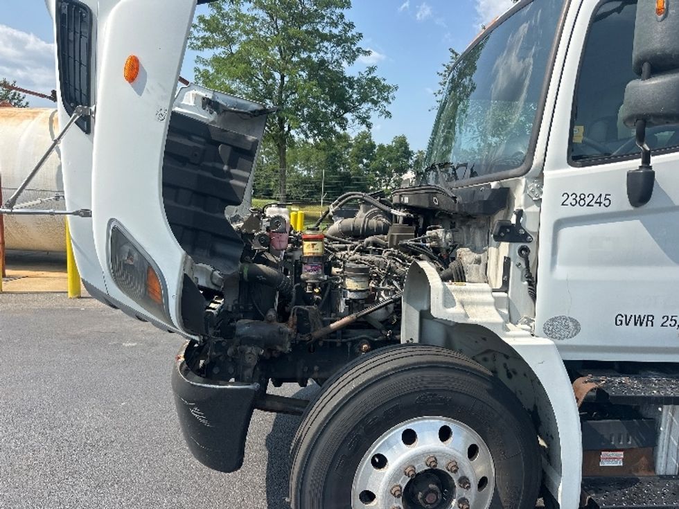 Medium Duty Box Truck-Light and Medium Duty Trucks-Hino-2019-268-New Castle-DE-129,795\n\t\tmiles-$ 52,000 - Image 24