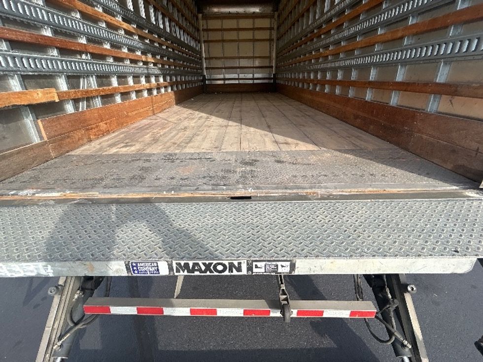 Medium Duty Box Truck-Light and Medium Duty Trucks-Hino-2019-268-Norcross-GA-170,778\n\t\tmiles-$ 55,750 - Image 10