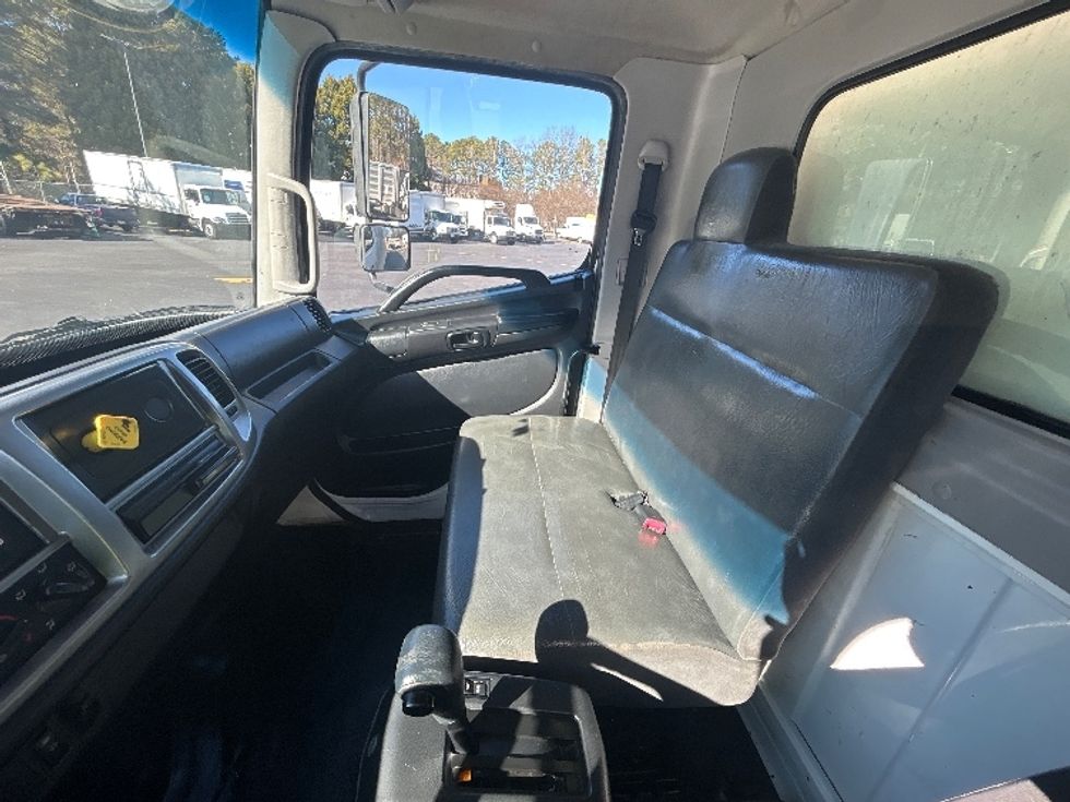 Medium Duty Box Truck-Light and Medium Duty Trucks-Hino-2019-268-Norcross-GA-170,778\n\t\tmiles-$ 55,750 - Image 18