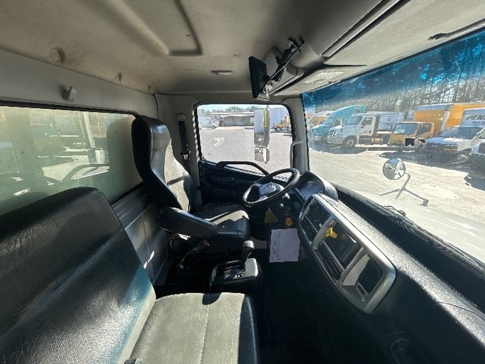 Medium Duty Box Truck-Light and Medium Duty Trucks-Hino-2019-268-Norcross-GA-170,778\n\t\tmiles-$ 55,750 - Image 21