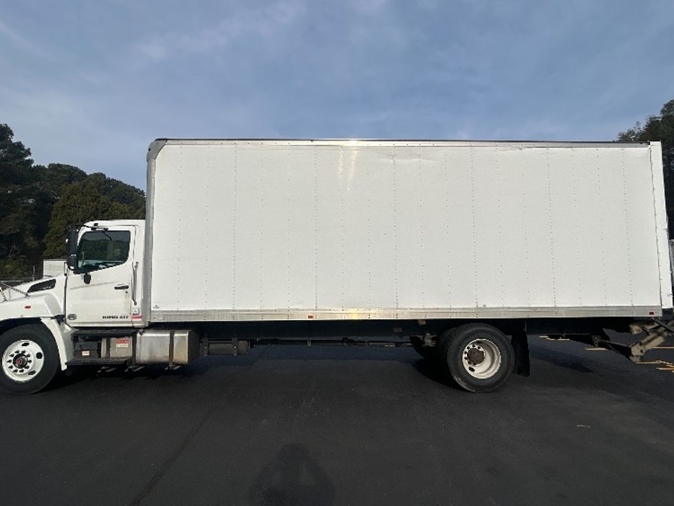 Medium Duty Box Truck-Light and Medium Duty Trucks-Hino-2019-268-Norcross-GA-170,778\n\t\tmiles-$ 55,750 - Image 4