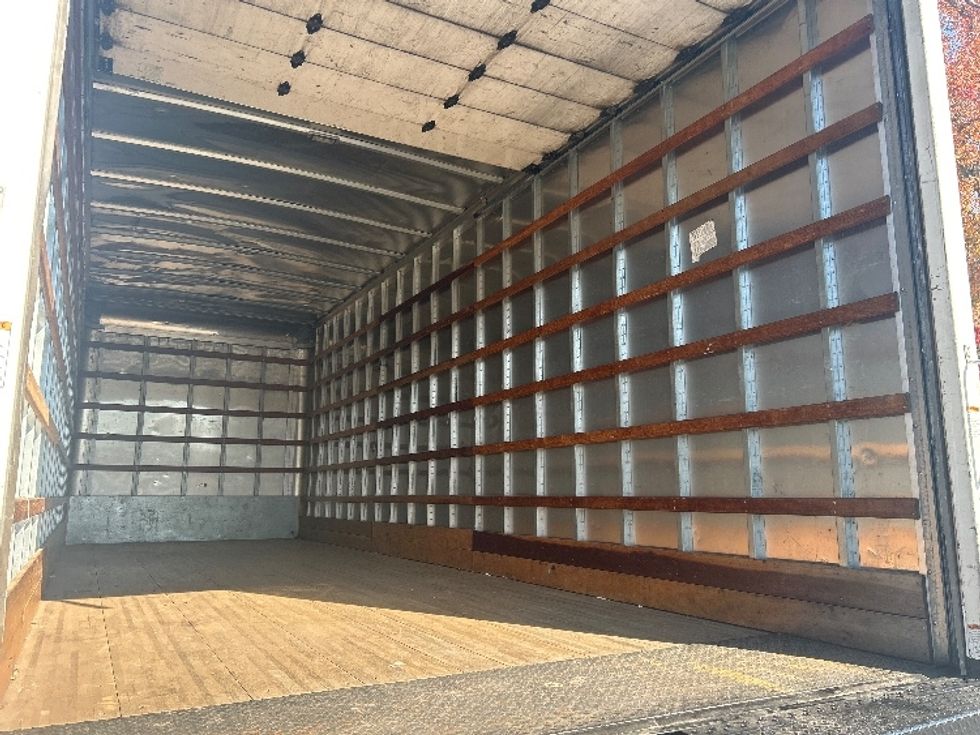 Medium Duty Box Truck-Light and Medium Duty Trucks-Hino-2019-268-Norcross-GA-172,859\n\t\tmiles-$ 49,750 - Image 12