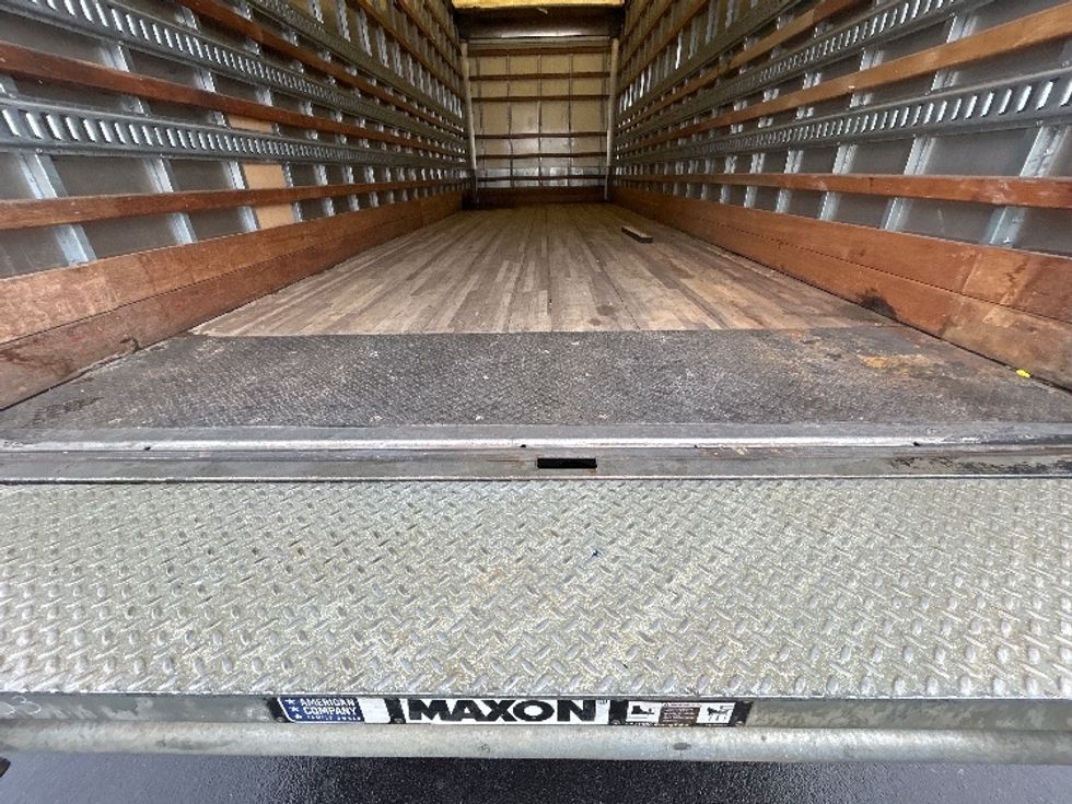 Medium Duty Box Truck-Light and Medium Duty Trucks-Hino-2019-268-Norcross-GA-225,505\n\t\tmiles-$ 45,500 - Image 10