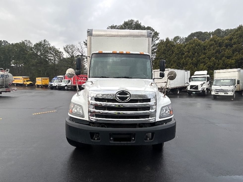 Medium Duty Box Truck-Light and Medium Duty Trucks-Hino-2019-268-Norcross-GA-225,505\n\t\tmiles-$ 45,500 - Image 2