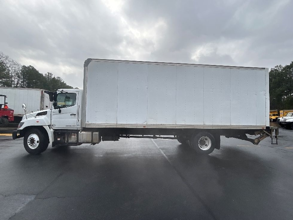 Medium Duty Box Truck-Light and Medium Duty Trucks-Hino-2019-268-Norcross-GA-225,505\n\t\tmiles-$ 45,500 - Image 4