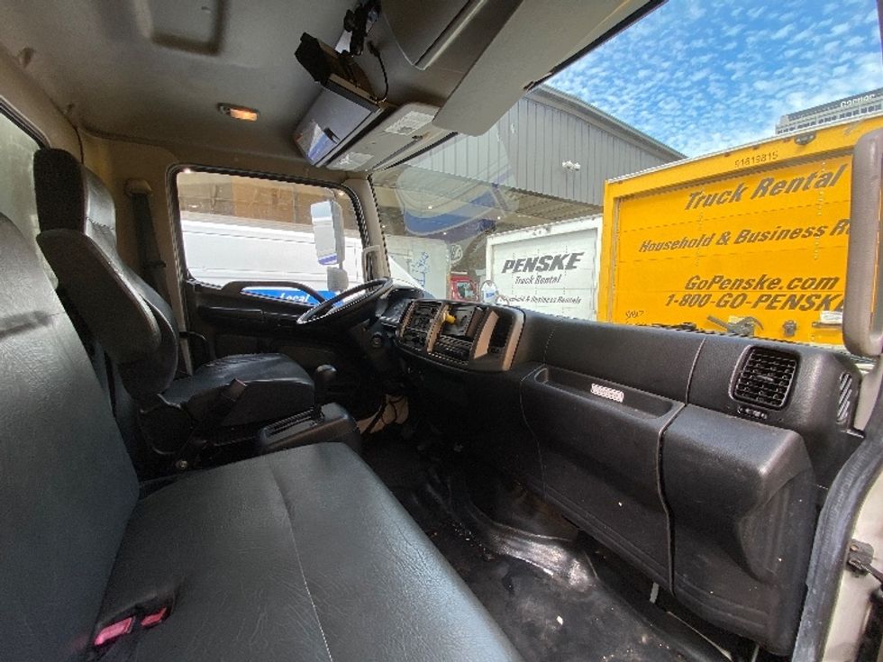 Medium Duty Box Truck-Light and Medium Duty Trucks-Hino-2019-268-North Bergen-NJ-112,090\n\t\tmiles-$ 54,750 - Image 22