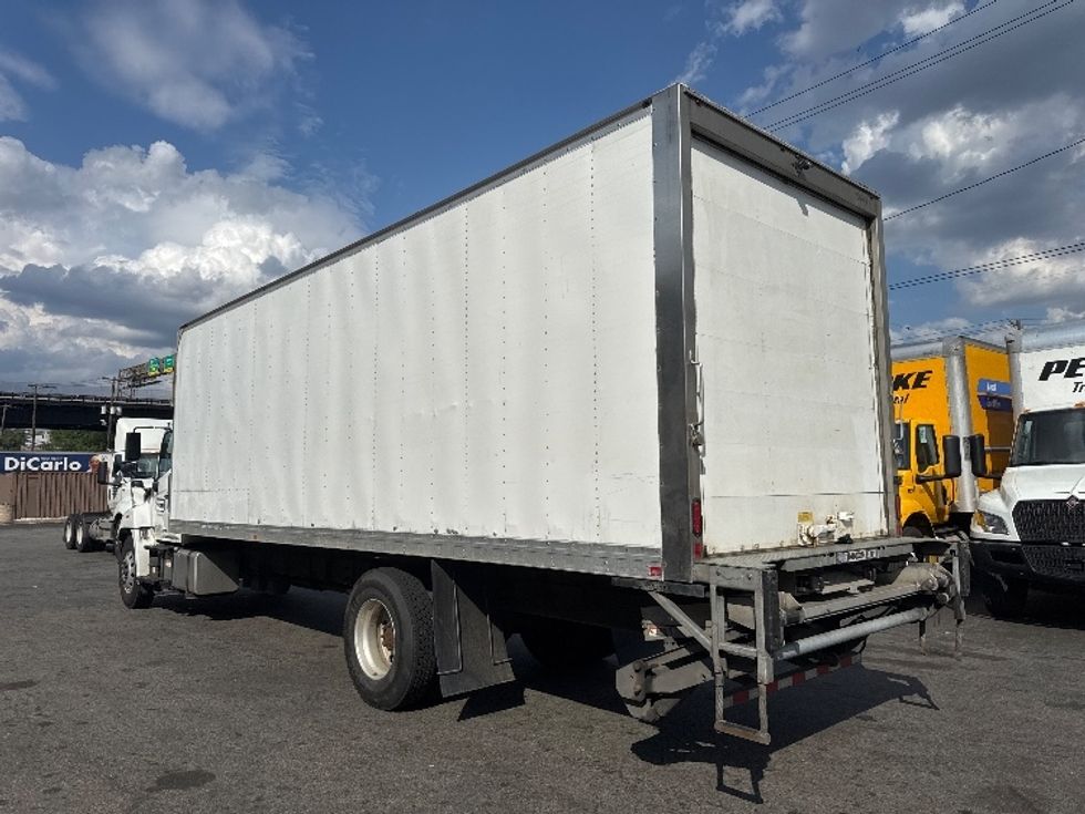 Medium Duty Box Truck-Light and Medium Duty Trucks-Hino-2019-268-North Bergen-NJ-112,090\n\t\tmiles-$ 54,750 - Image 6