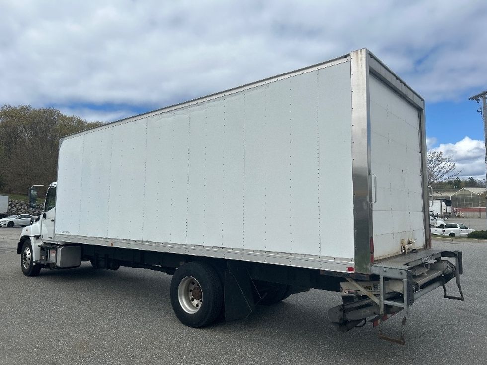 Medium Duty Box Truck-Light and Medium Duty Trucks-Hino-2019-268-Norton-MA-99,545\n\t\tmiles-$ 56,750 - Image 6