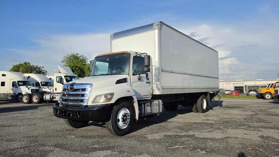 Medium Duty Box Truck-Light and Medium Duty Trucks-Hino-2019-268-Ocala-FL-131,412\n\t\tmiles-$ 64,500 - Image 3