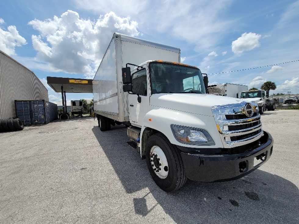 Medium Duty Box Truck-Light and Medium Duty Trucks-Hino-2019-268-Ocala-FL-195,313\n\t\tmiles-$ 50,250 - Image 1