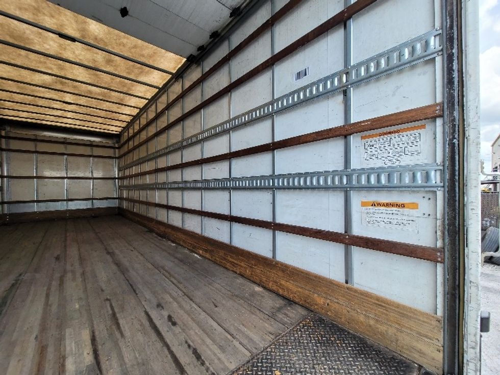 Medium Duty Box Truck-Light and Medium Duty Trucks-Hino-2019-268-Ocala-FL-195,313\n\t\tmiles-$ 50,250 - Image 12