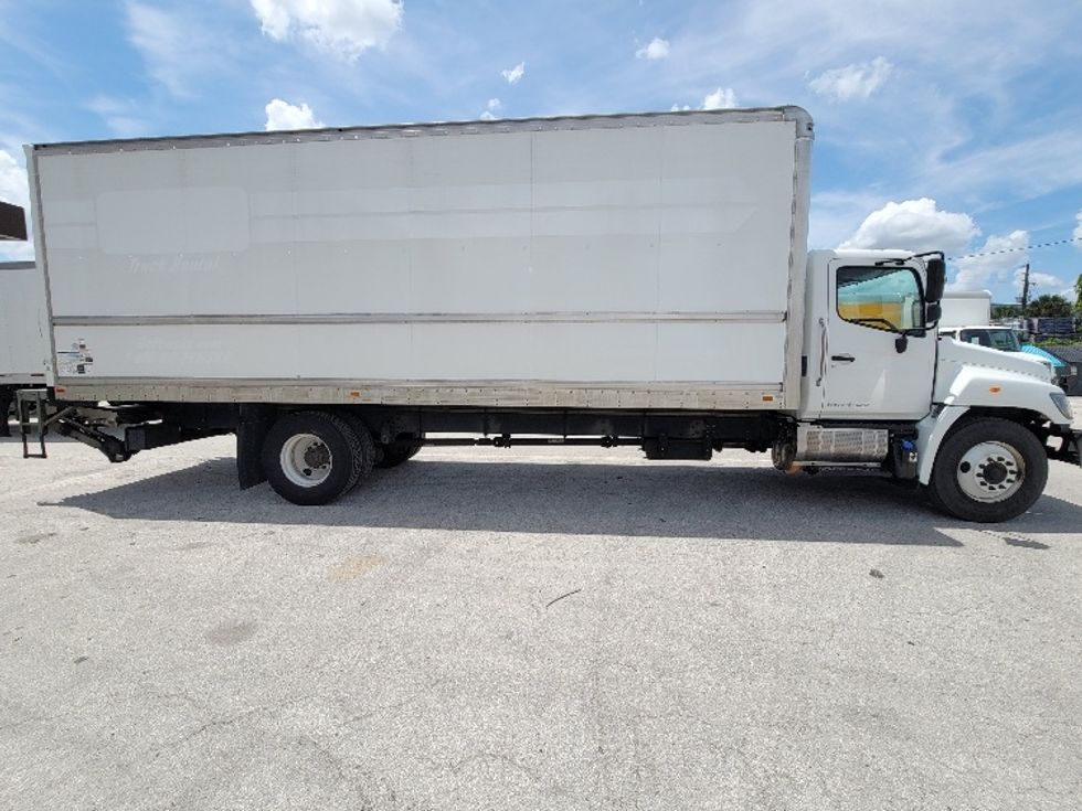 Medium Duty Box Truck-Light and Medium Duty Trucks-Hino-2019-268-Ocala-FL-195,313\n\t\tmiles-$ 50,250 - Image 16