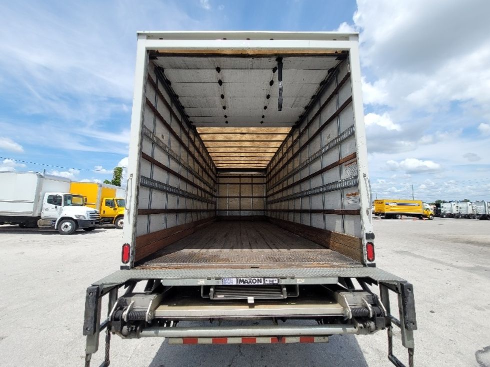 Medium Duty Box Truck-Light and Medium Duty Trucks-Hino-2019-268-Ocala-FL-195,313\n\t\tmiles-$ 50,250 - Image 8