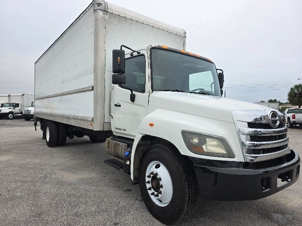 Medium Duty Box Truck-Light and Medium Duty Trucks-Hino-2019-268-Ocala-FL-250,398\n\t\tmiles-$ 39,500 - Image 1