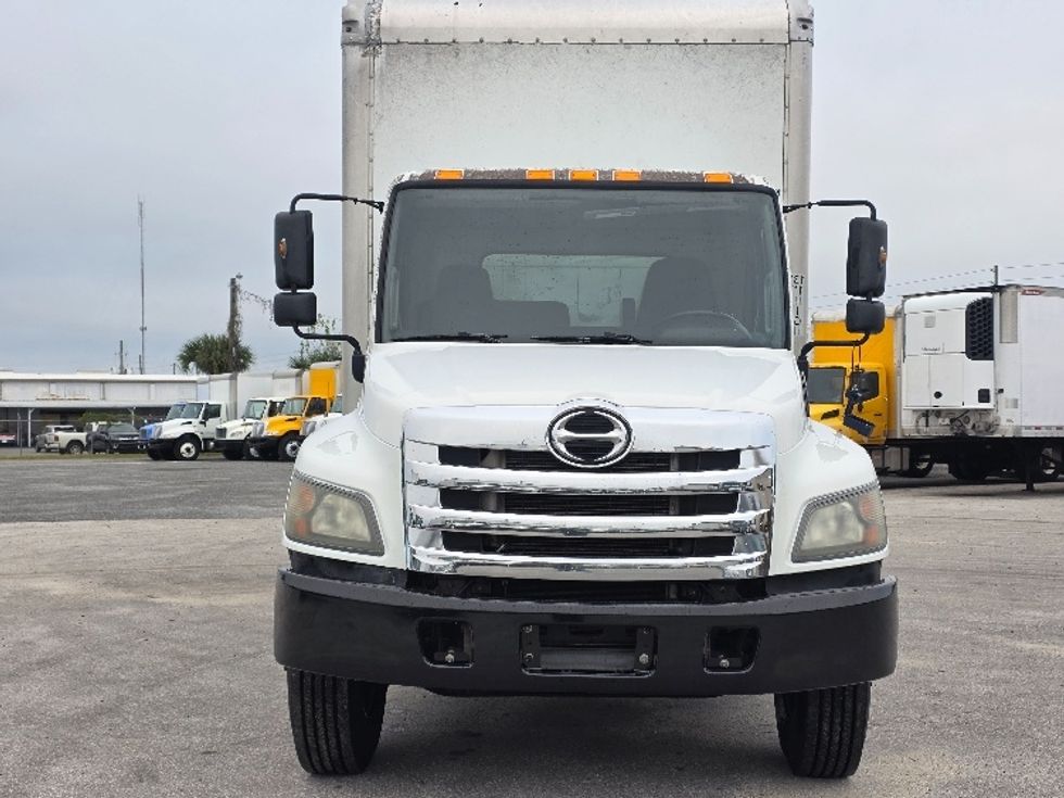 Medium Duty Box Truck-Light and Medium Duty Trucks-Hino-2019-268-Ocala-FL-250,398\n\t\tmiles-$ 39,500 - Image 2