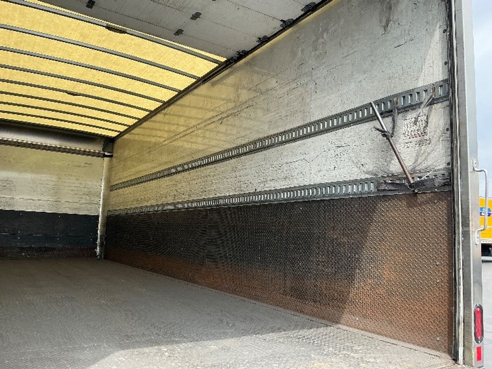 Medium Duty Box Truck-Light and Medium Duty Trucks-Hino-2019-268-Ogden-UT-78,408\n\t\tmiles-$ 56,750 - Image 11