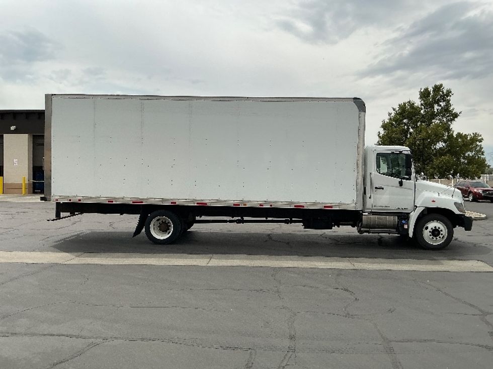 Medium Duty Box Truck-Light and Medium Duty Trucks-Hino-2019-268-Ogden-UT-78,408\n\t\tmiles-$ 56,750 - Image 14