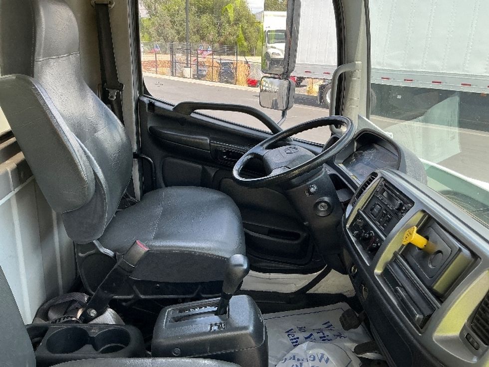 Medium Duty Box Truck-Light and Medium Duty Trucks-Hino-2019-268-Ogden-UT-78,408\n\t\tmiles-$ 56,750 - Image 21