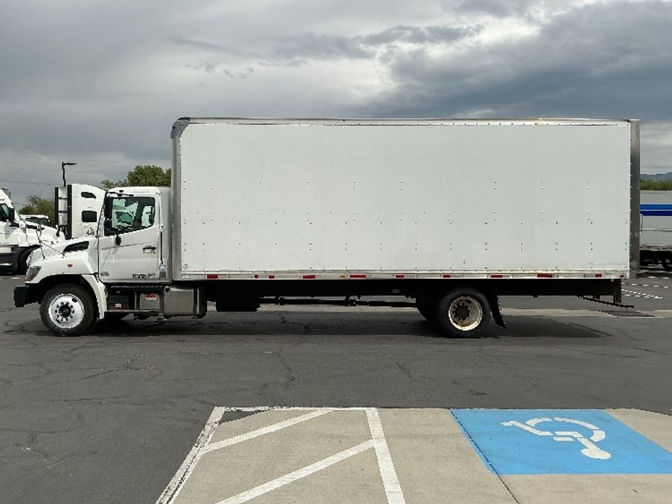 Medium Duty Box Truck-Light and Medium Duty Trucks-Hino-2019-268-Ogden-UT-78,408\n\t\tmiles-$ 56,750 - Image 4