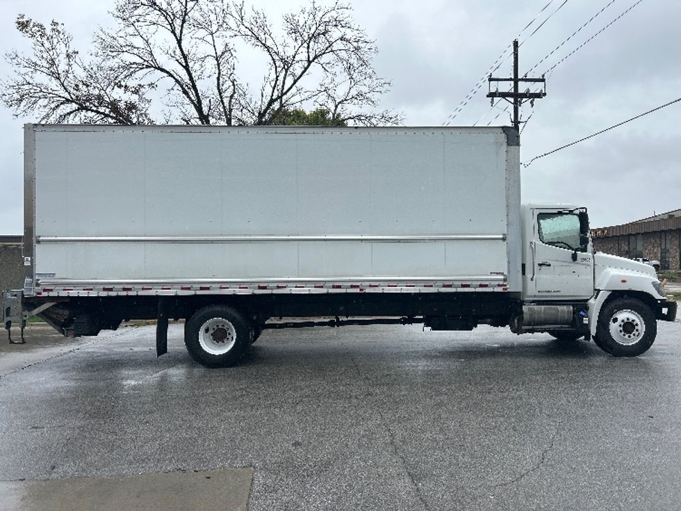 Medium Duty Box Truck-Light and Medium Duty Trucks-Hino-2019-268-Omaha-NE-241,455\n\t\tmiles-$ 41,000 - Image 15
